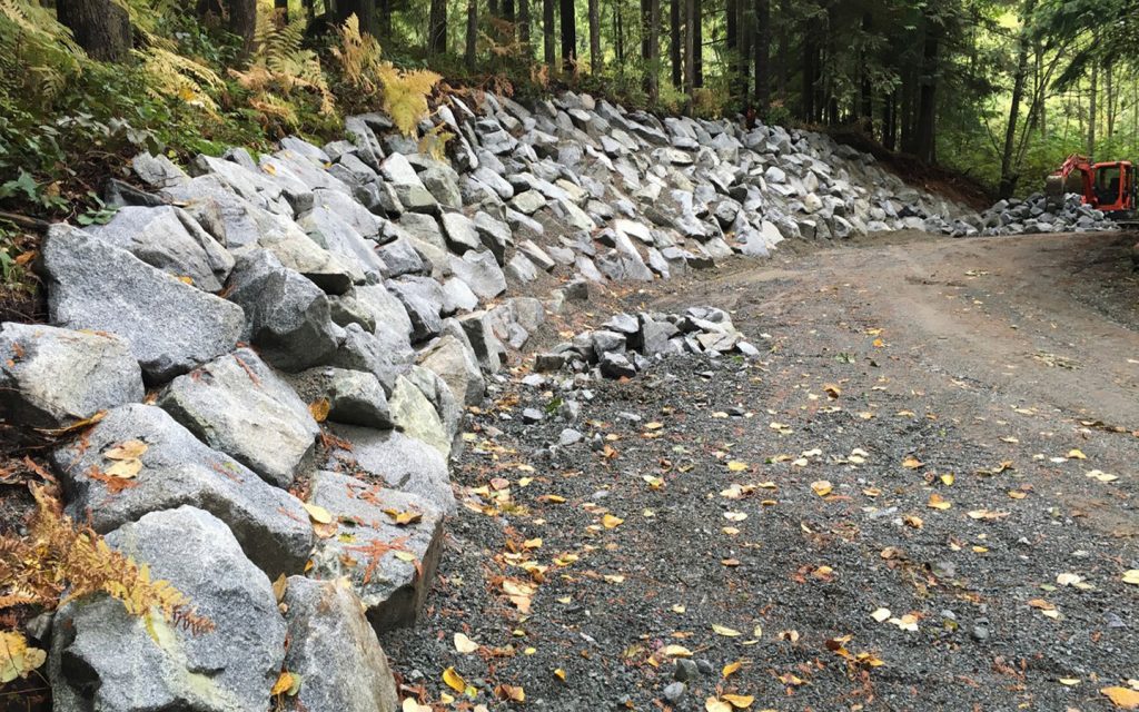 rock wall on driveway